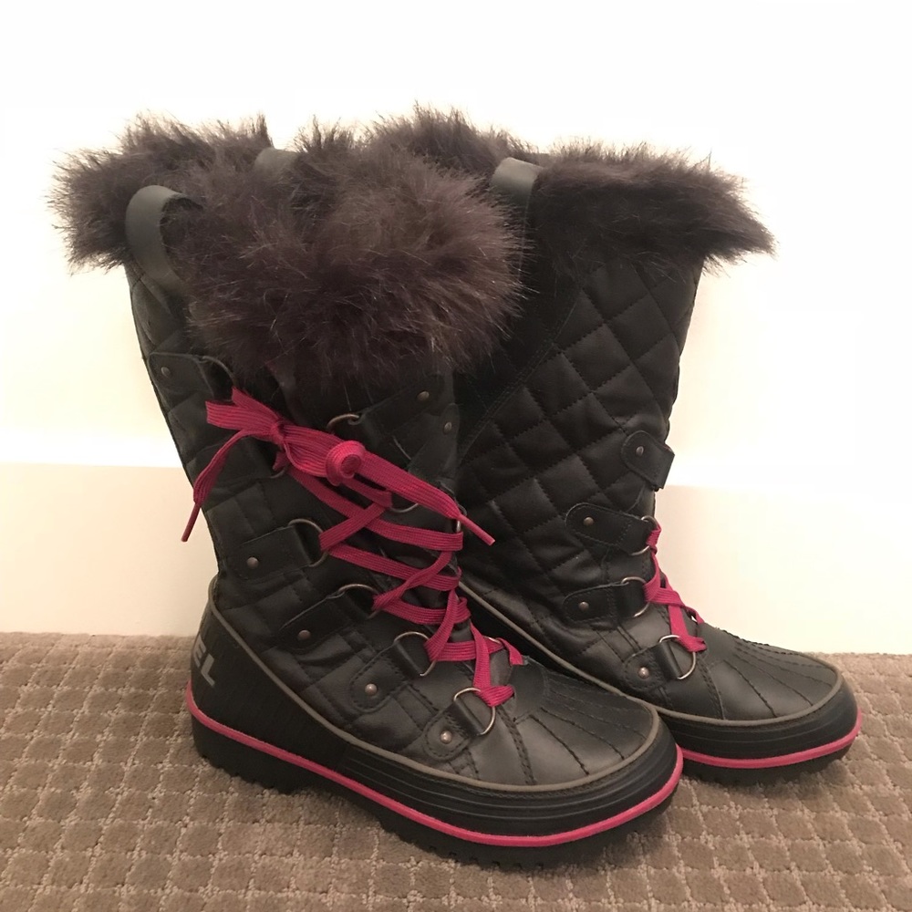 Sorel Tivoli Twist Boots